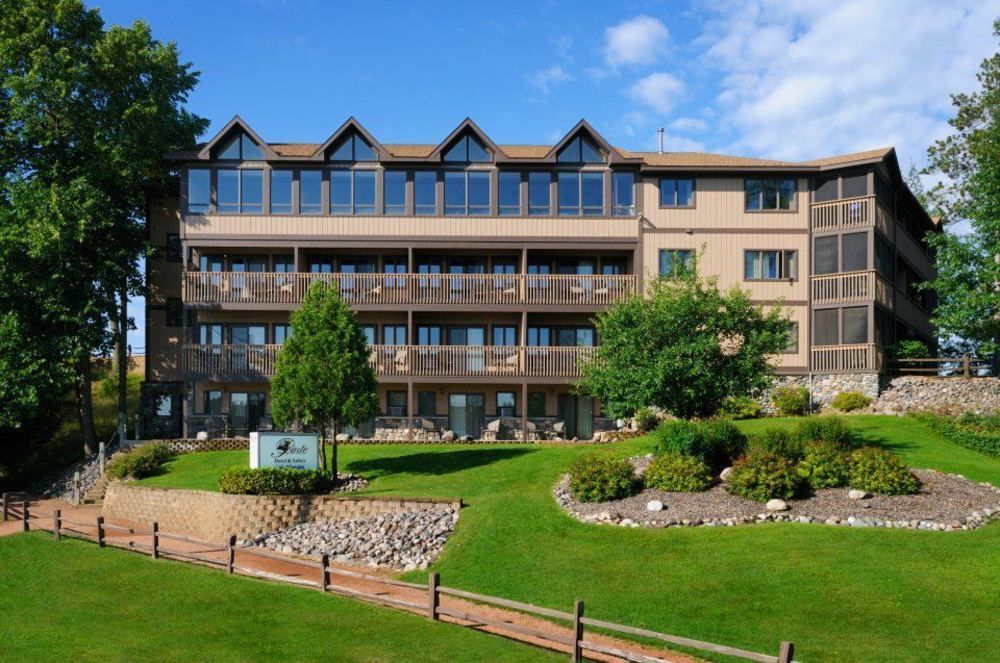 The Pointe Hotel And Suites Minocqua Ngoại thất bức ảnh