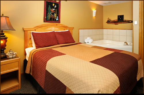 The Pointe Hotel And Suites Minocqua Ngoại thất bức ảnh