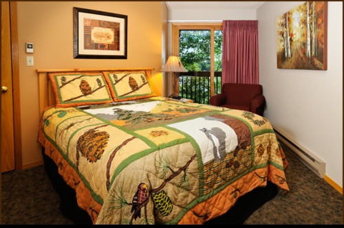 The Pointe Hotel And Suites Minocqua Ngoại thất bức ảnh